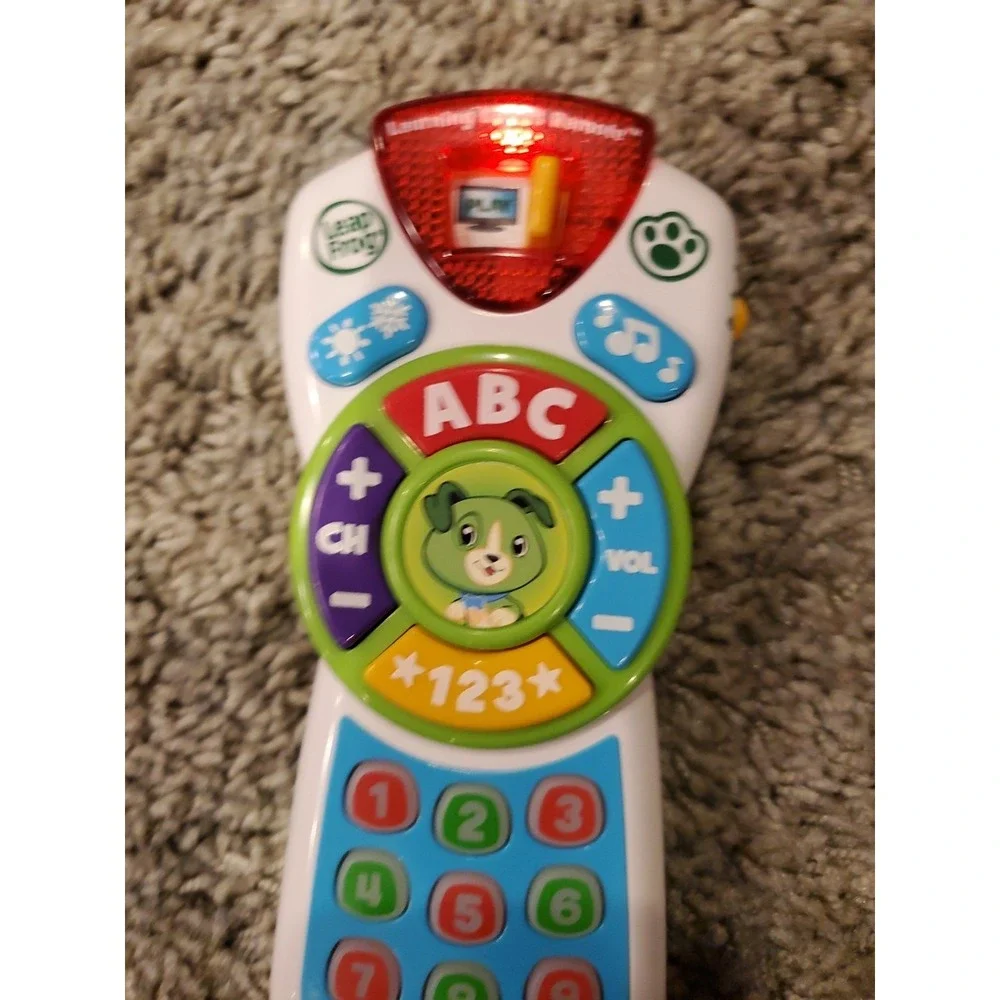 Leap Frog Scout's Learning Lights Remote‎ Deluxe, Green, English & Spanish
